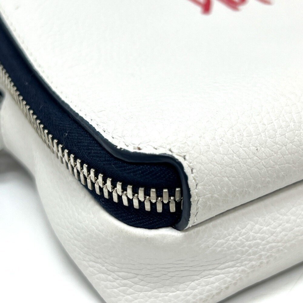 CHRISTIAN DIOR White Leather Shoulder Bag - Picture 4 of 16